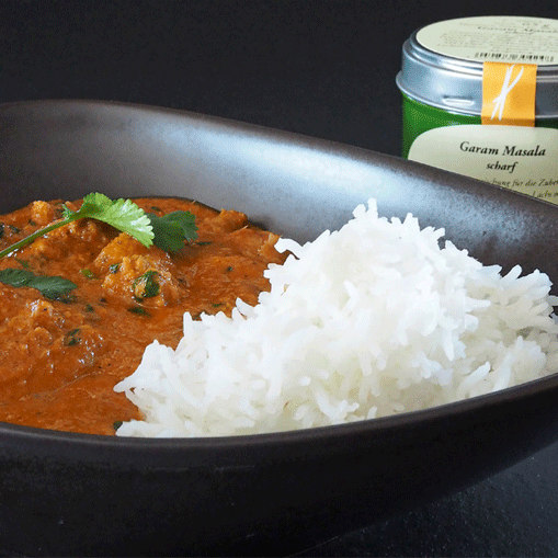Murgh Makhani mit Garam Masala und Basmati-Reis